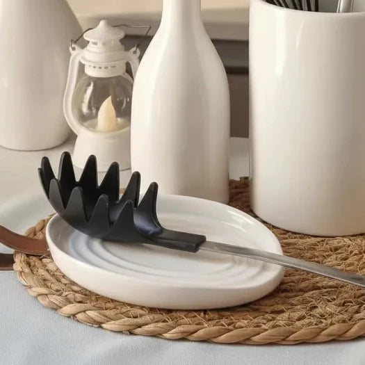 Descanso de Colher em Cerâmica Pintada à Mão