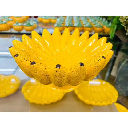 Fruteira Redonda com Pé Estilo Banana – Para Mesa e Cozinha